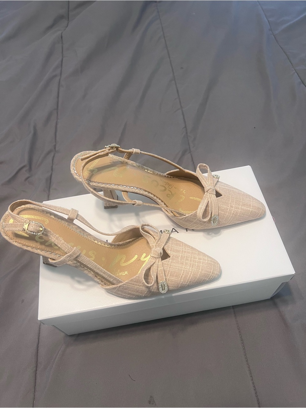 Circus by Sam Edelman - Beige Pointed-Toe Slingback Heels with Bow